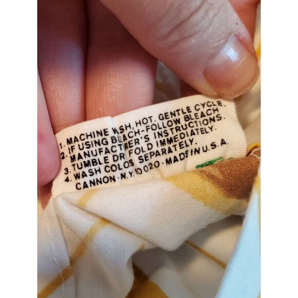 Standard Pillowcases, Orange & Browns Geometric Pattern, Cannon Monticello - Picture 5 of 8